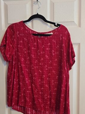 Copper Key Raspberry Short-Sleeve Floral Tee